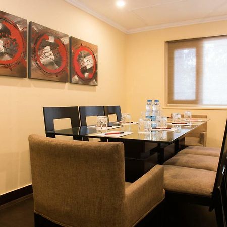 Diplomat, Chanakyapuri New Delhi- A Boutique Hotel מראה חיצוני תמונה
