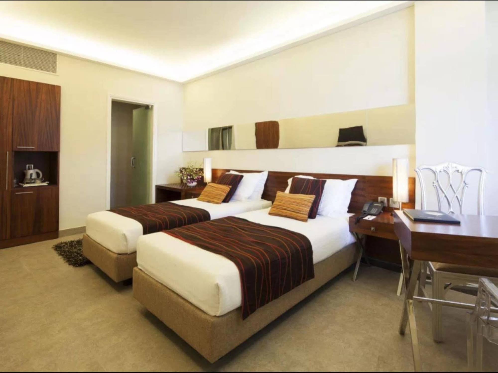 Diplomat, Chanakyapuri New Delhi- A Boutique Hotel מראה חיצוני תמונה