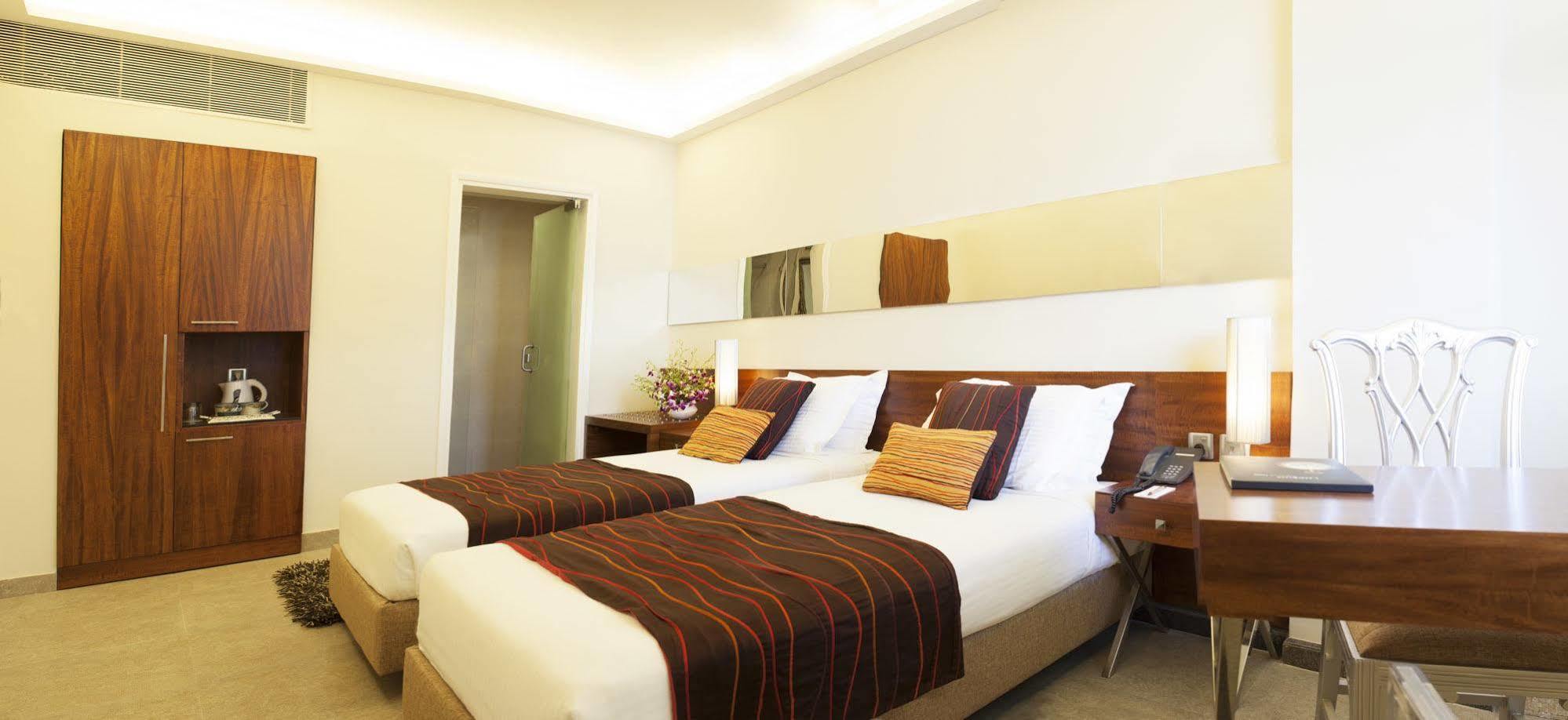 Diplomat, Chanakyapuri New Delhi- A Boutique Hotel מראה חיצוני תמונה