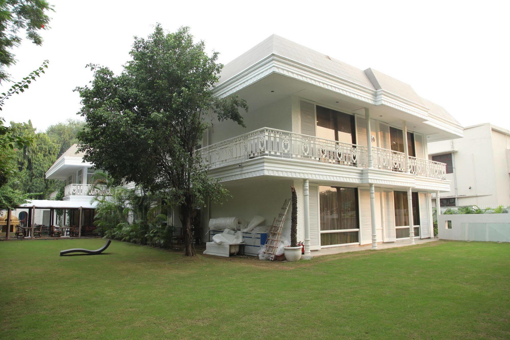 Diplomat, Chanakyapuri New Delhi- A Boutique Hotel מראה חיצוני תמונה