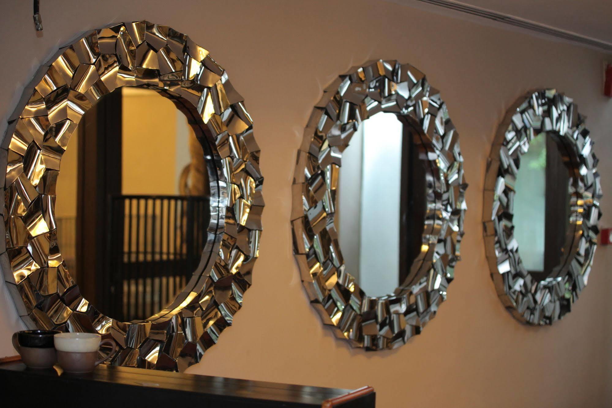 Diplomat, Chanakyapuri New Delhi- A Boutique Hotel מראה חיצוני תמונה