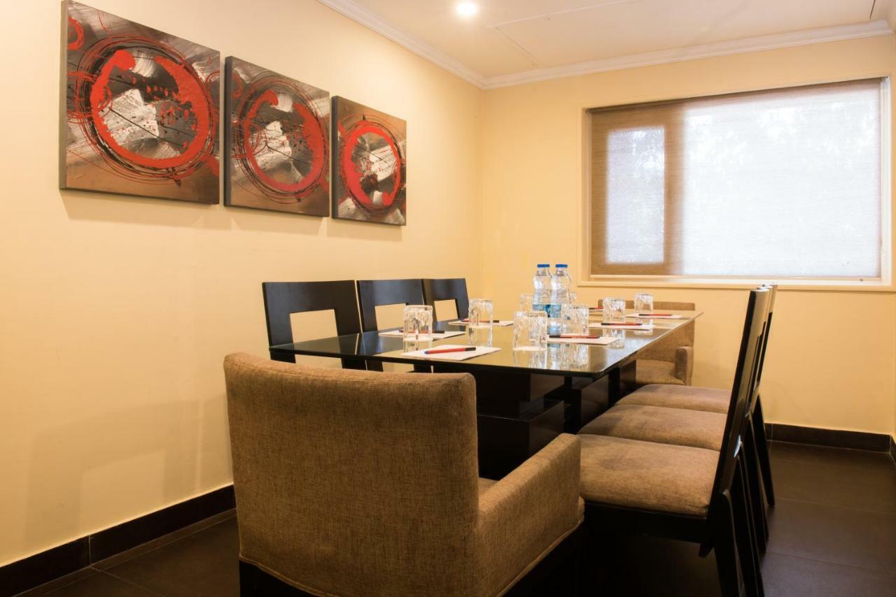 Diplomat, Chanakyapuri New Delhi- A Boutique Hotel מראה חיצוני תמונה