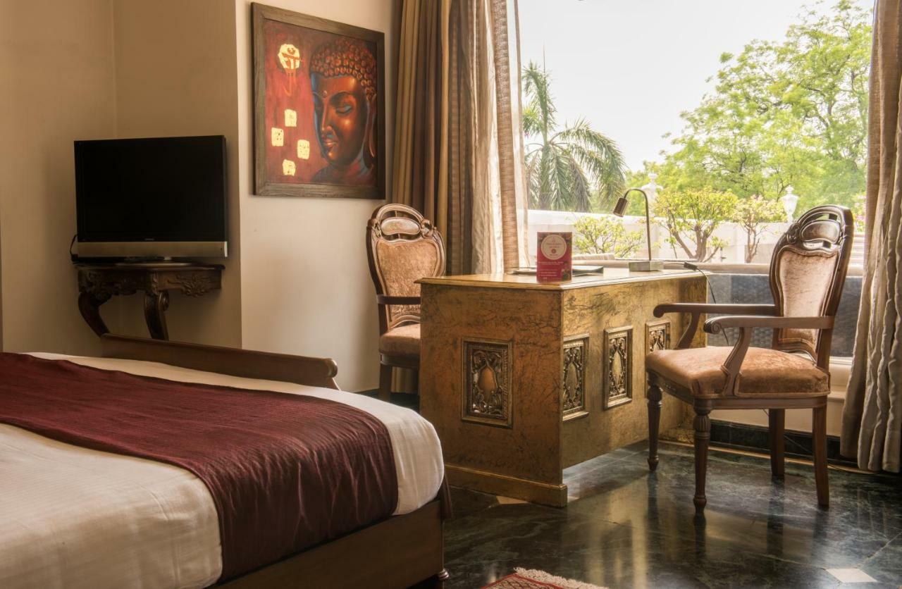 Diplomat, Chanakyapuri New Delhi- A Boutique Hotel מראה חיצוני תמונה